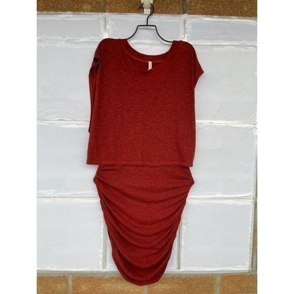 Revolve Lanston layer dress small - Picture 1 of 12